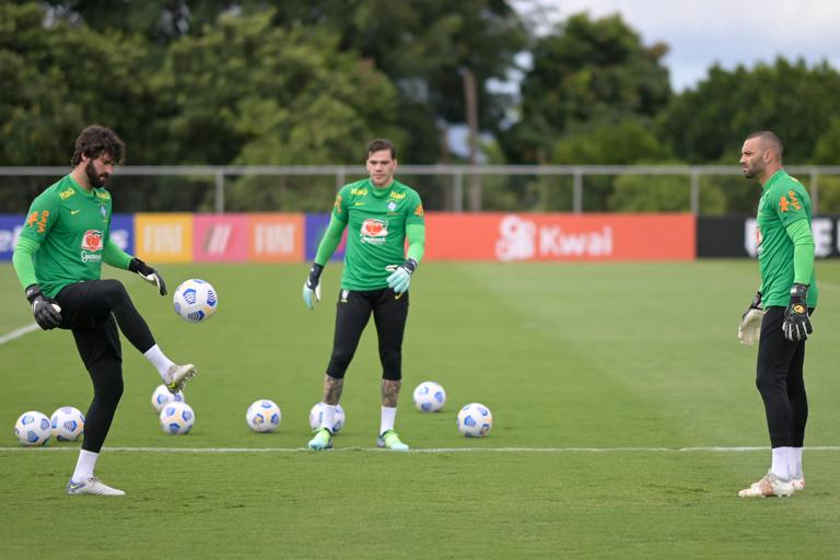 Brazil's goalkeepers Alisson (L), Ederson (C) and Weverton (R) on January 29, 2022. (Photo by DOUGLAS MAGNO / AFP via Getty Images)
