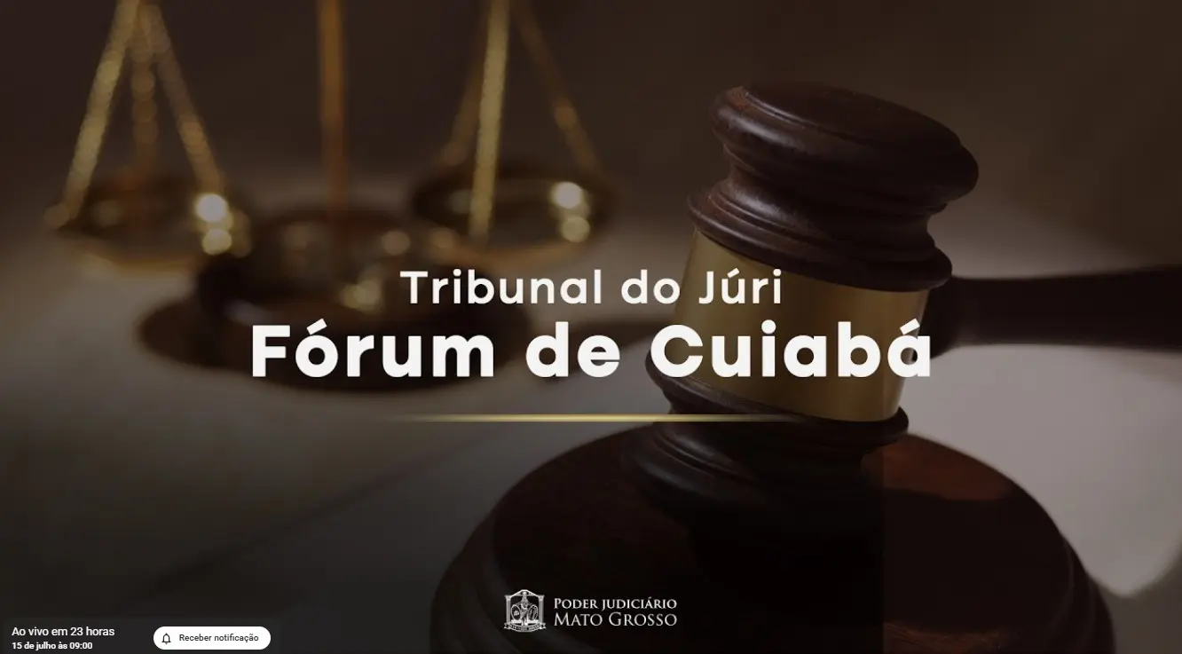 Ilustração de um martelo da Justiça e uma balança ao fundo, com o texto 